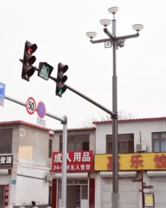 多杆合一信號路（lù）燈杆