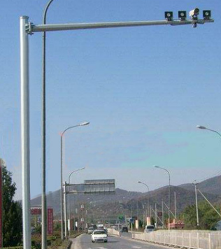 圓錐形道路交（jiāo）通電子警察杆件